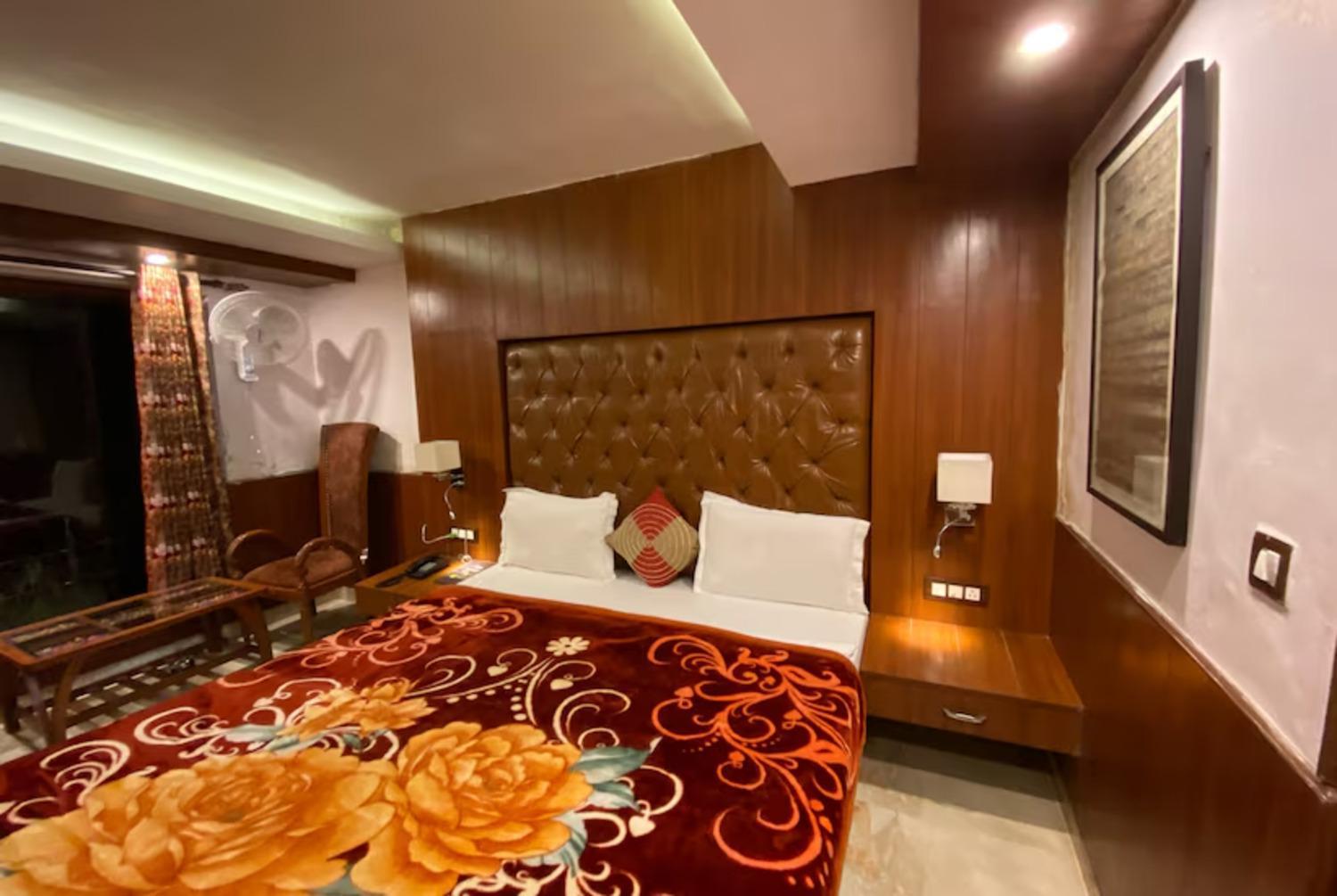 Aura Stays By Mm Hotel Mussoorie Eksteriør billede